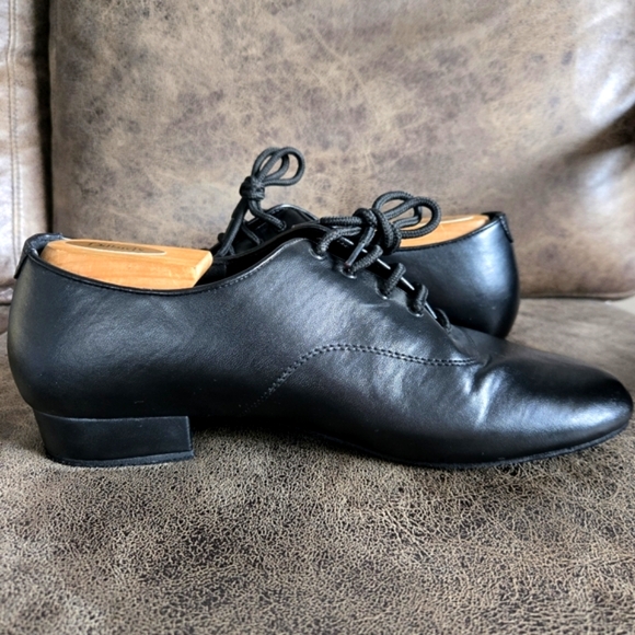 Men's Capezio Latin Ballroom Dance Shoes - Picture 4 of 9